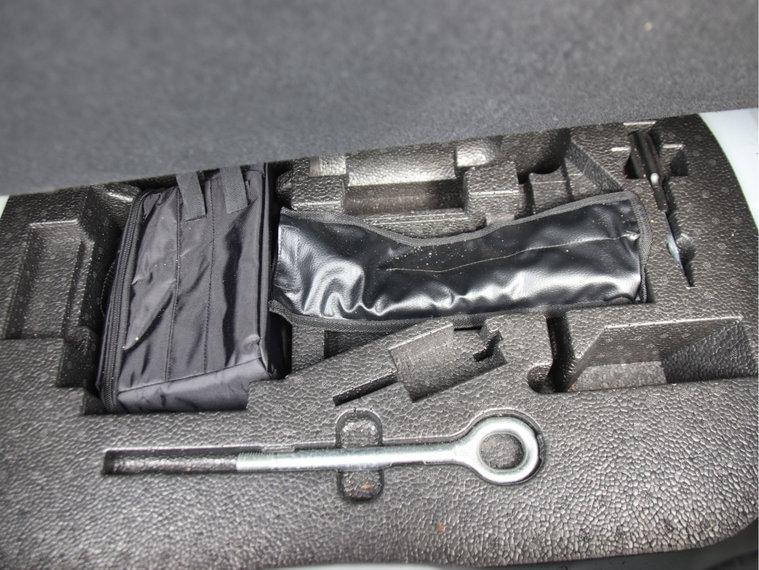 Vehicle Image 36