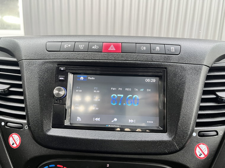 Vehicle Image 35