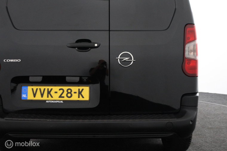 Vehicle Image 38