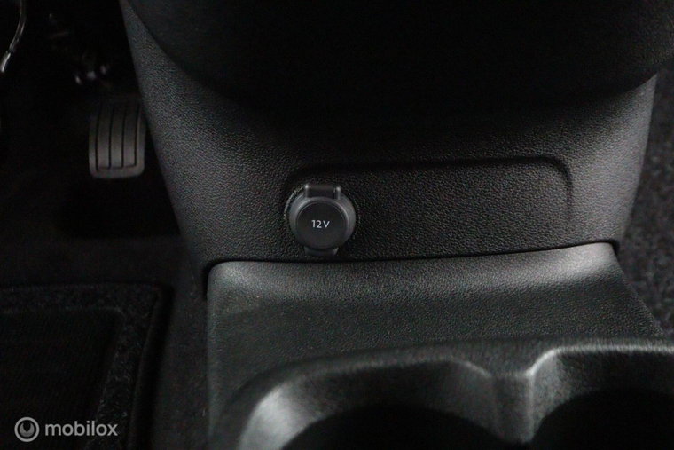 Vehicle Image 53