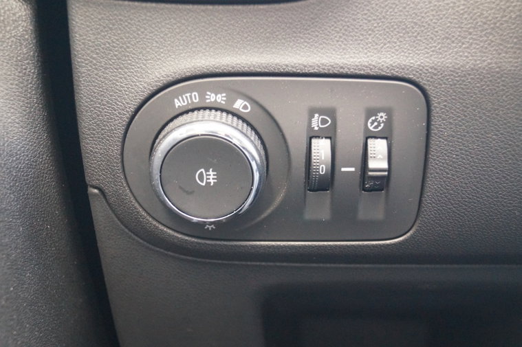Vehicle Image 17
