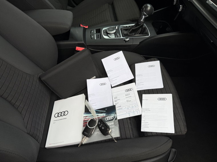 Vehicle Image 39