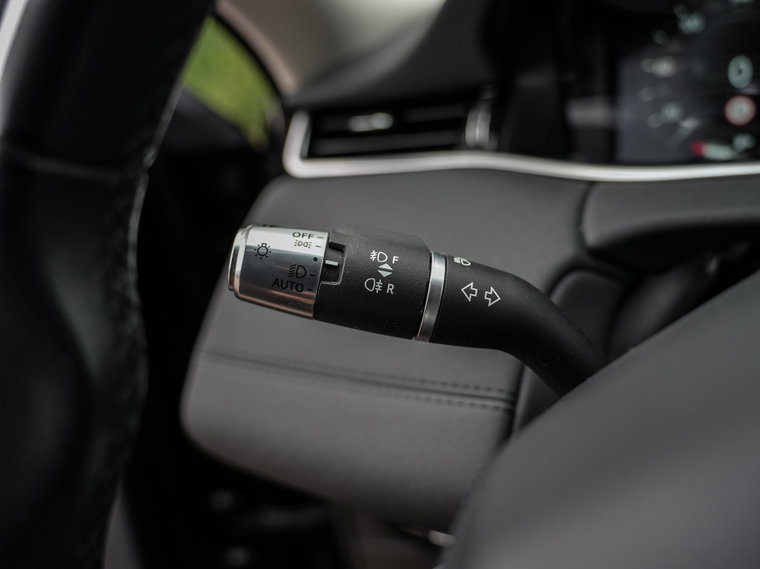 Vehicle Image 38