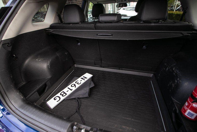 Vehicle Image 9