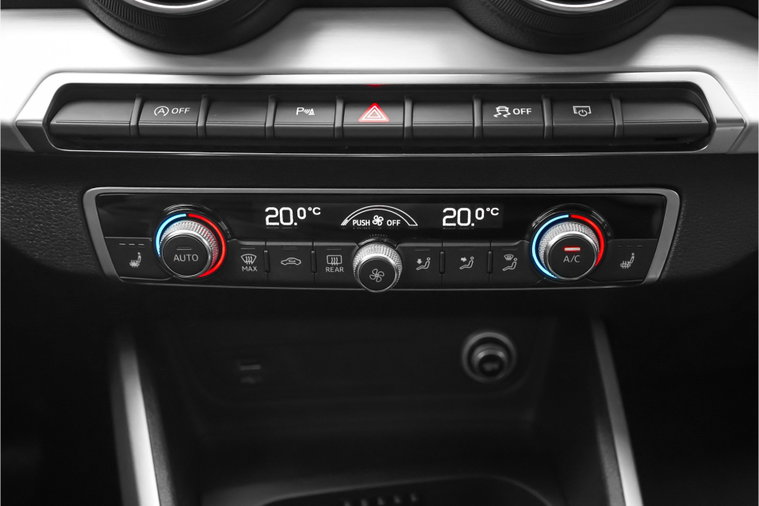 Vehicle Image 24