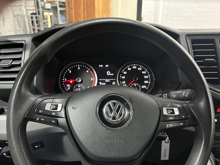 Vehicle Image 25