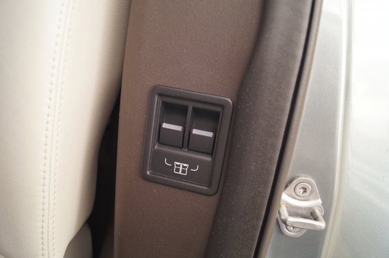 Vehicle Image 37