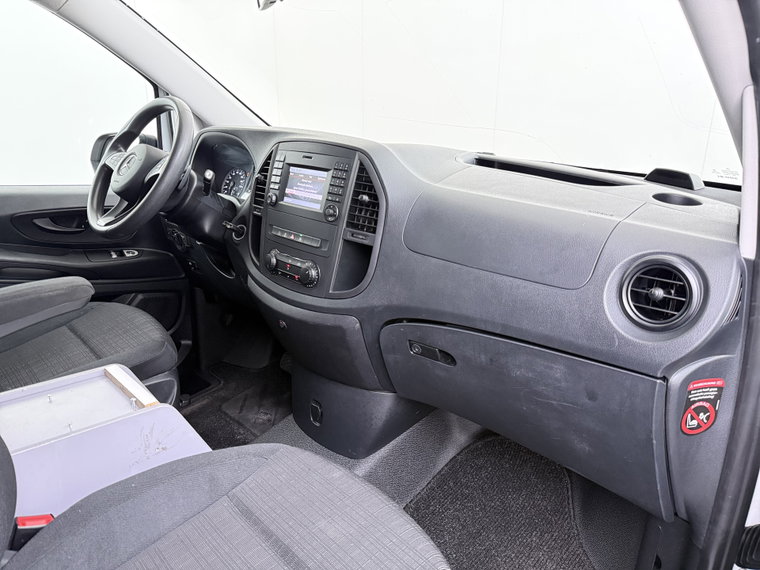 Vehicle Image 31