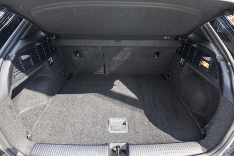 Vehicle Image 40