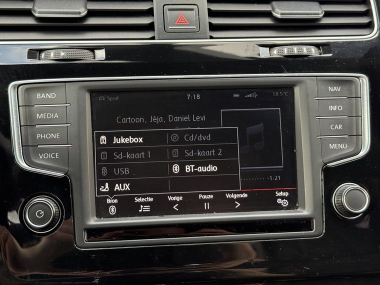 Vehicle Image 19