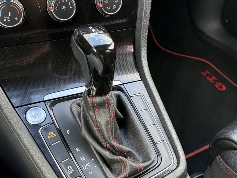 Vehicle Image 26