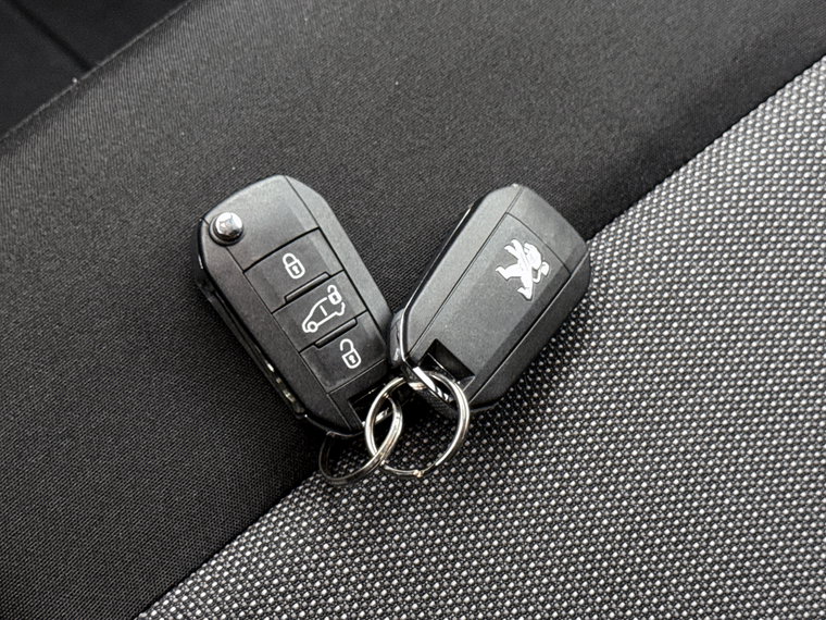Vehicle Image 15