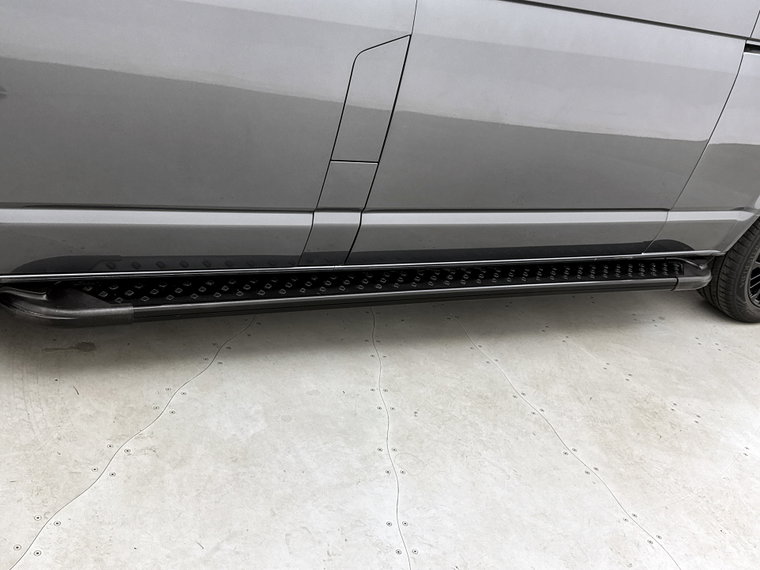 Vehicle Image 40