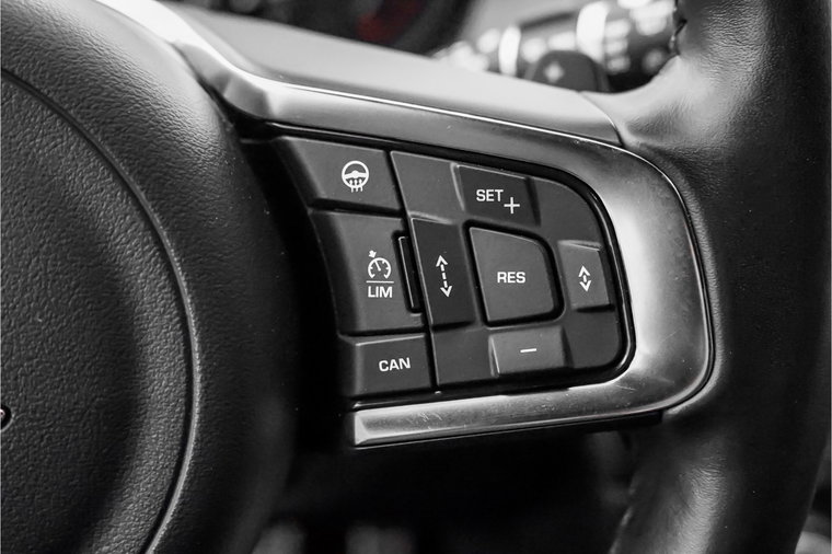 Vehicle Image 37