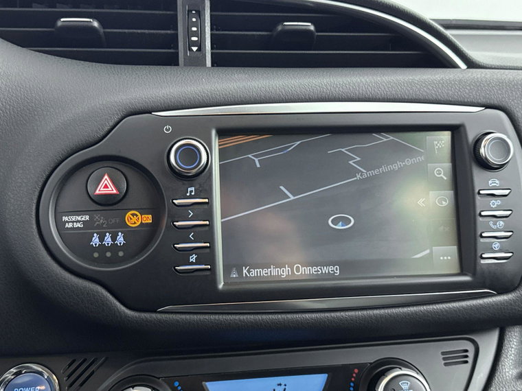 Vehicle Image 17