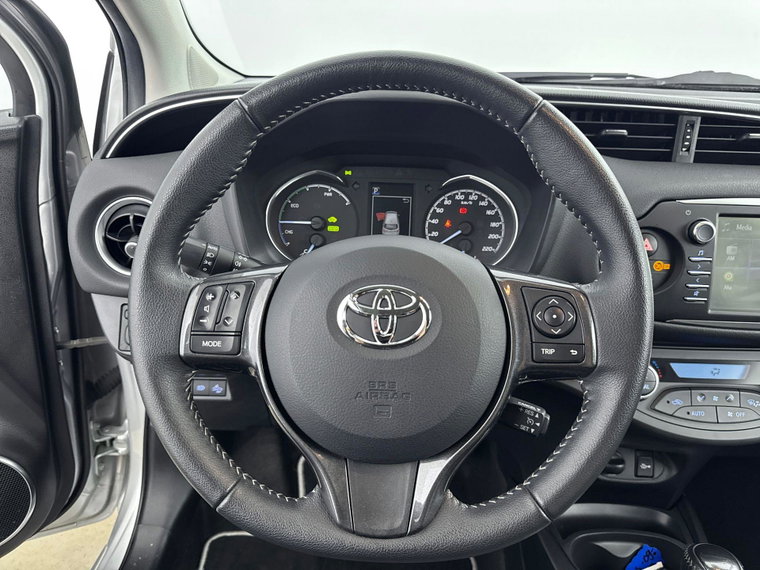 Vehicle Image 23
