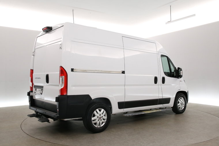 Vehicle Image 27