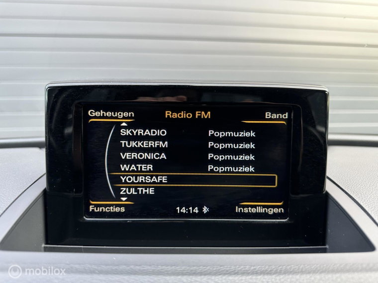 Vehicle Image 38