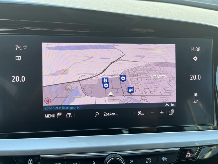 Vehicle Image 25