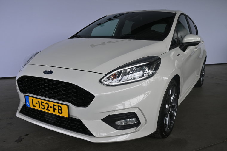 Vehicle Image 12