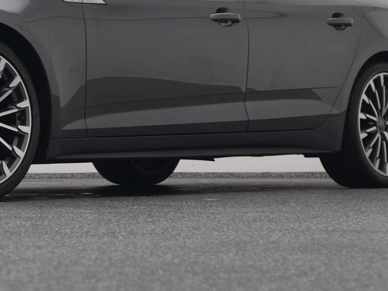 Vehicle Image 37