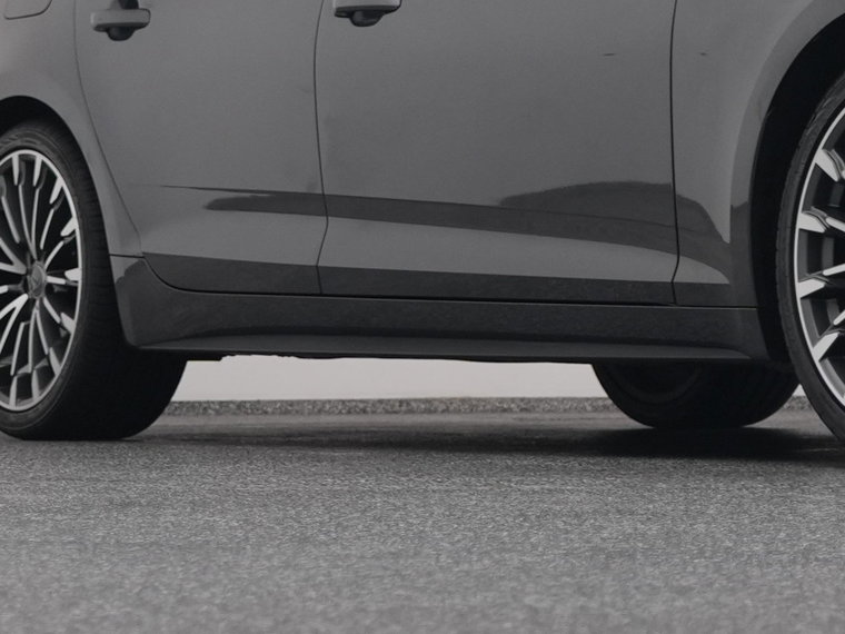 Vehicle Image 38