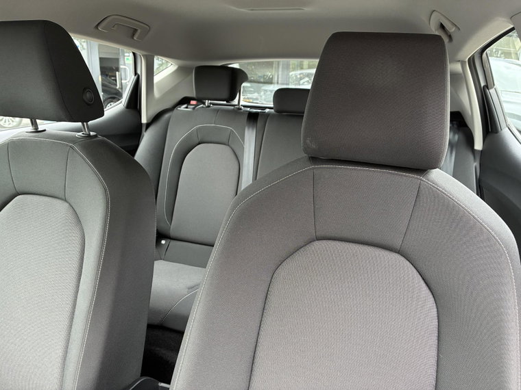 Vehicle Image 35