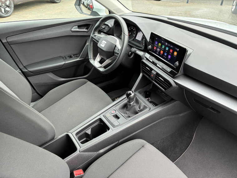 Vehicle Image 38