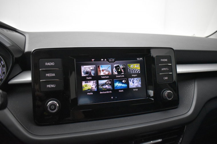 Vehicle Image 20