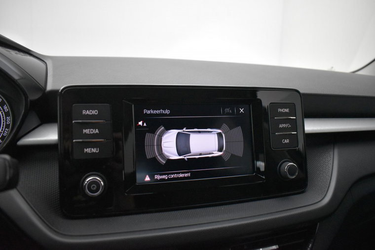 Vehicle Image 23