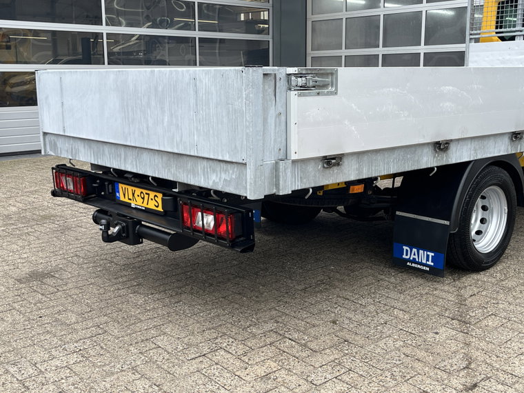Vehicle Image 27