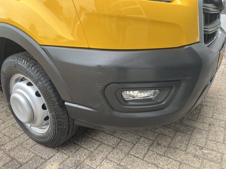 Vehicle Image 45