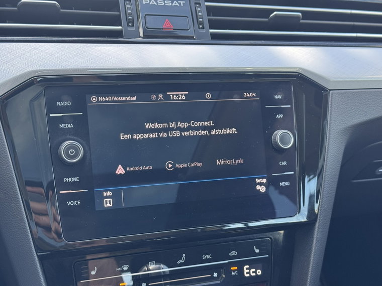 Vehicle Image 28