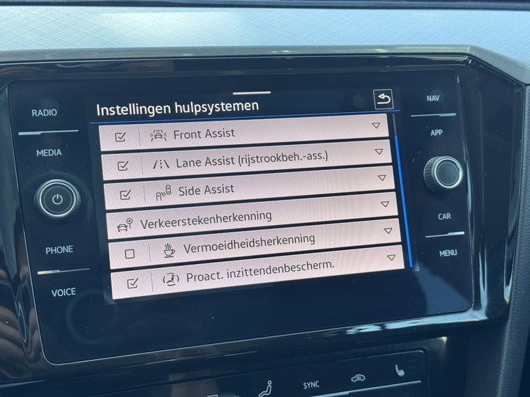 Vehicle Image 32