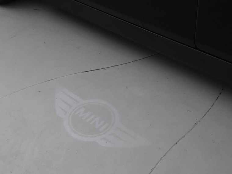 Vehicle Image 48