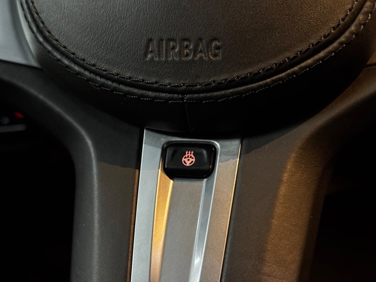 Vehicle Image 26
