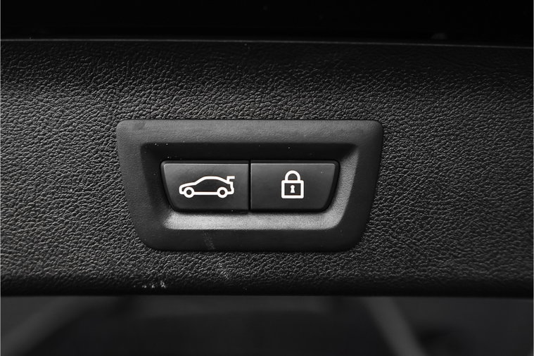 Vehicle Image 52