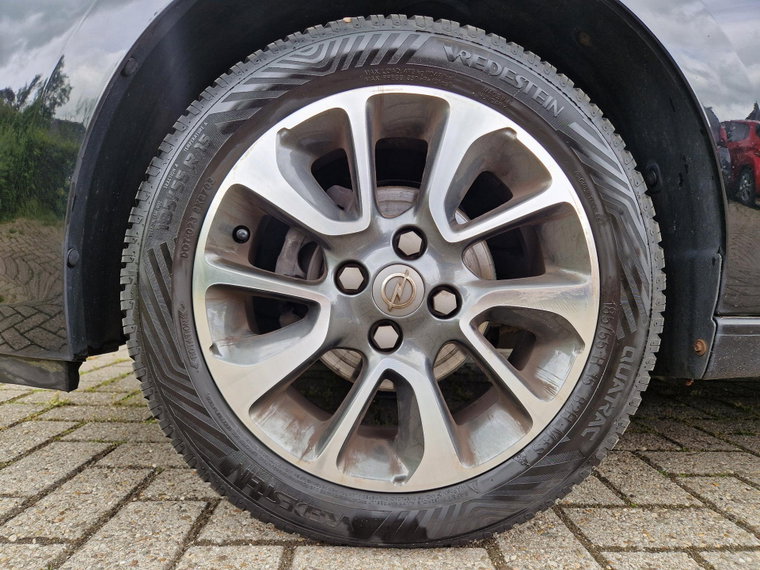Vehicle Image 22