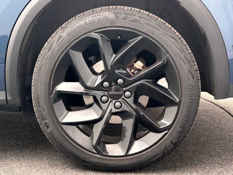 Vehicle Image 30