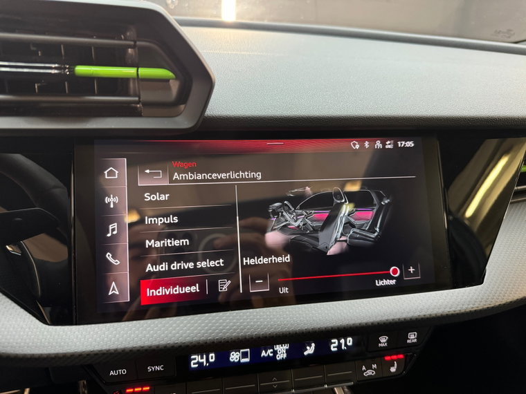 Vehicle Image 31