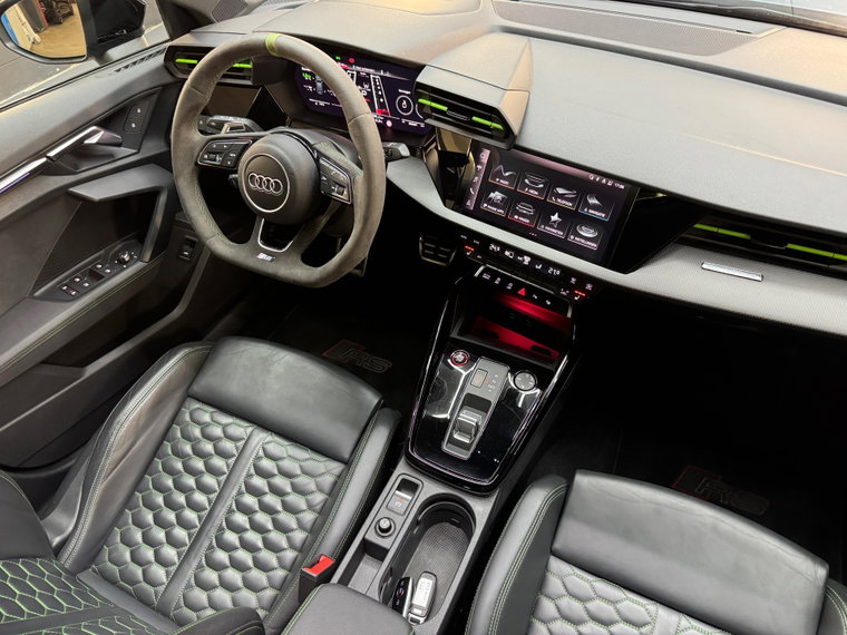 Vehicle Image 36