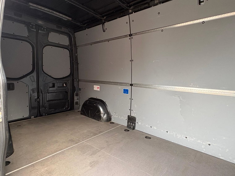 Vehicle Image 27