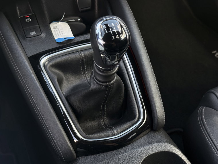 Vehicle Image 37