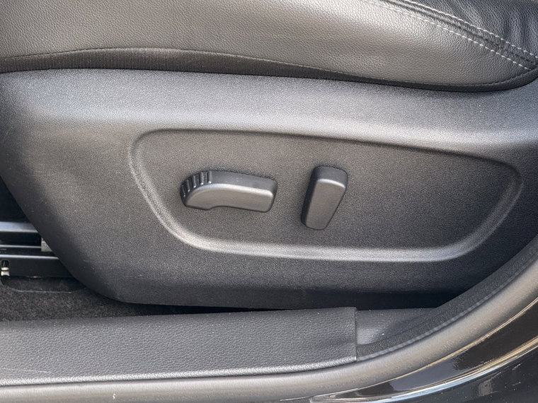 Vehicle Image 40