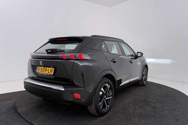 Vehicle Image 42