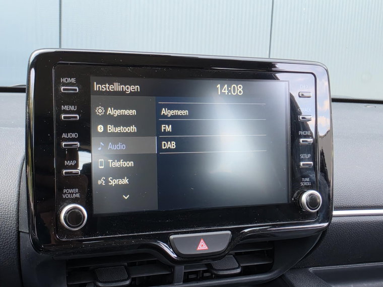 Vehicle Image 14