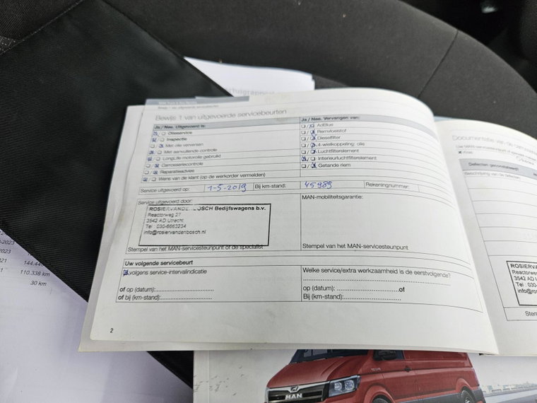 Vehicle Image 35