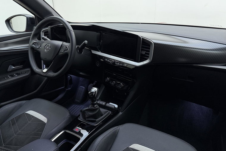 Vehicle Image 18