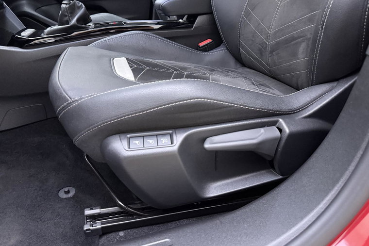 Vehicle Image 19