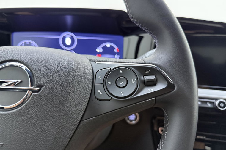 Vehicle Image 22